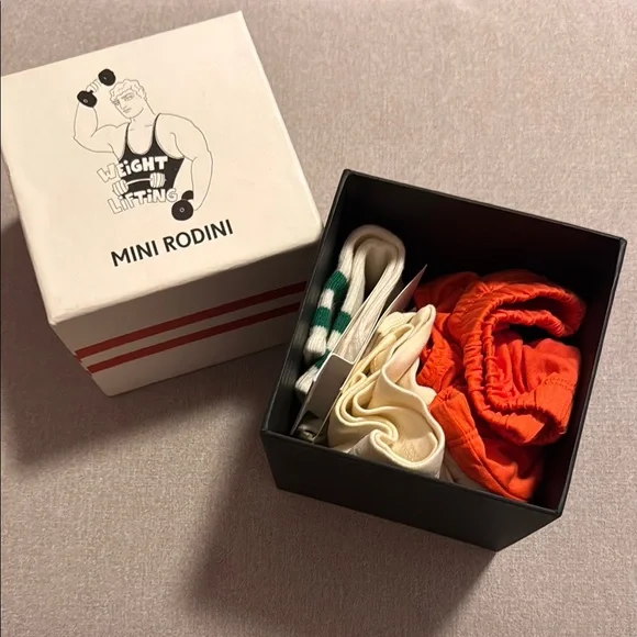 NWT MINI RODINI WEIGHT LIFTING SET - Picture 1 of 3